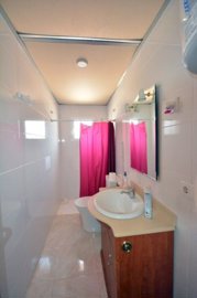propertyimage1ynnyefm1y20250506053026