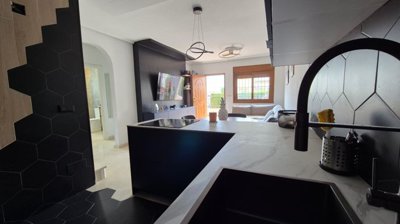 propertyimage1yv2avuzbu20250508053337