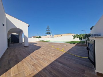propertyimage1ekk4wpn4k20250507054244