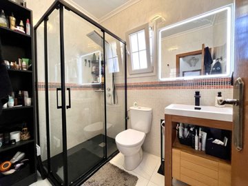 propertyimage1zrty7xpds20250509055105