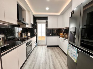 propertyimage1chfy32paw20250509054846