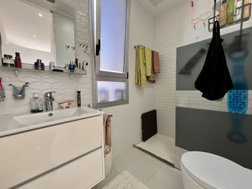 propertyimage1rweampm2o20250509054701