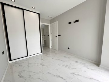 propertyimage1ceuvoptha20250509054223