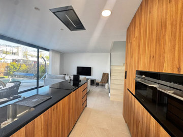 propertyattachment1j63lxozbl20250509021131