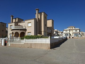 propertyimage1cxymd4qb220250514054701