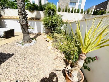 propertyimage1jdl7i8buj20250515054533