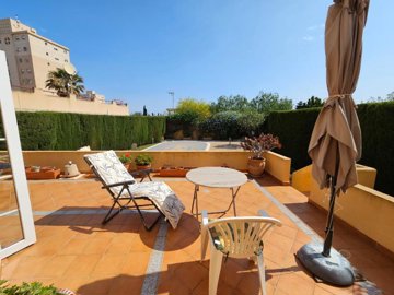propertyimage1bcnandczw20250417032303