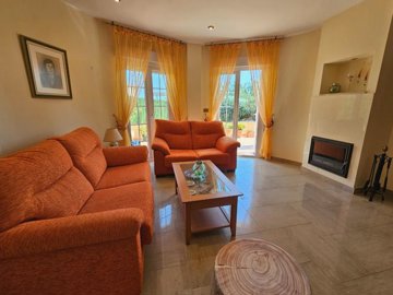 propertyimage1iezmxzqo420250417032321