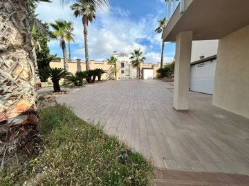 propertyimage1jt2tgywrc20250516053804