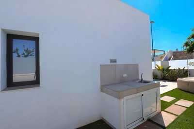 propertyimage1mbknecrit20250520055101