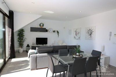 propertyimage1sxvrrcqpe20250520042123