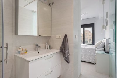 propertyimage1tnjrggl1v20250521054222