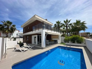 propertyimage1fturdbnpj20250521054022