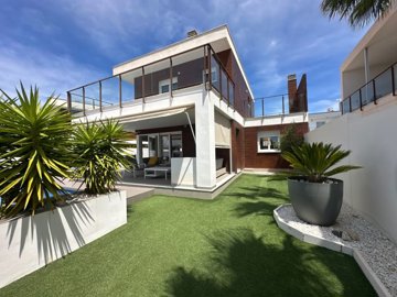 propertyimage1brdecgi0w20250521054038