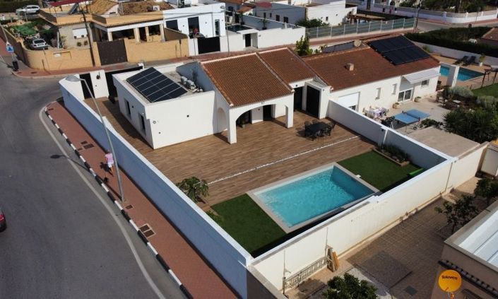 Image No.1-3 Bed Villa for sale