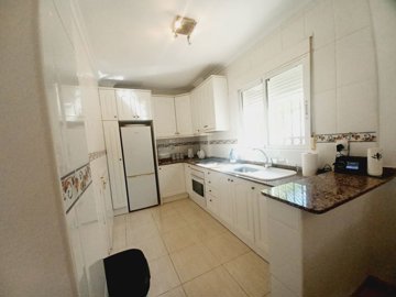 propertyimage1bzzrsfjn620250524041712