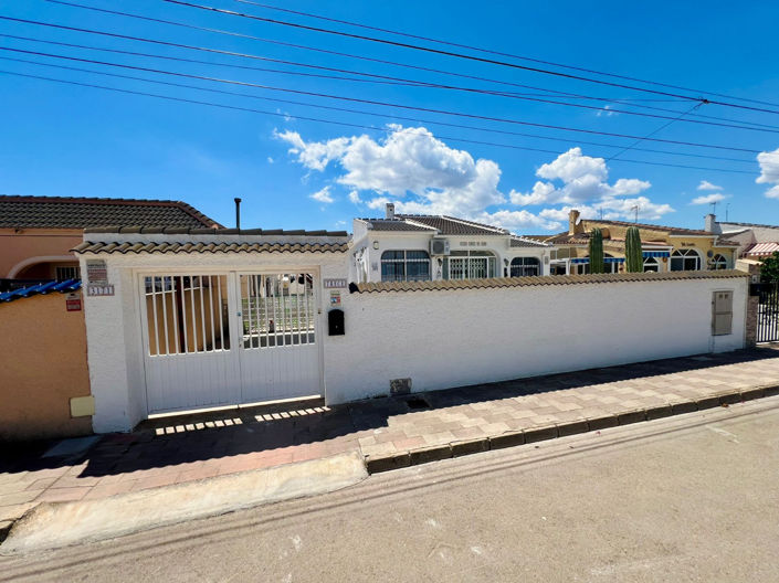 Image No.1-2 Bed Townhouse for sale