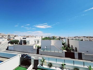 propertyimage1oe1gnnmua20250524053624