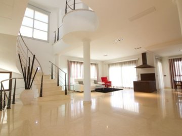 propertyimage1xtqzfhknx20250527053147