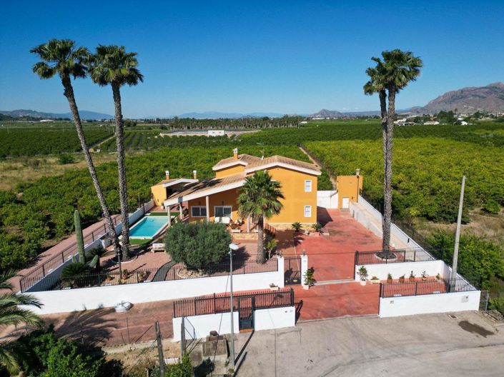Image No.1-5 Bed Villa for sale