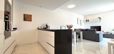 propertyimage19zsb4mbd620250528055120