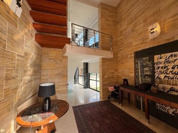 propertyimage1yqe8fibap20250407073609
