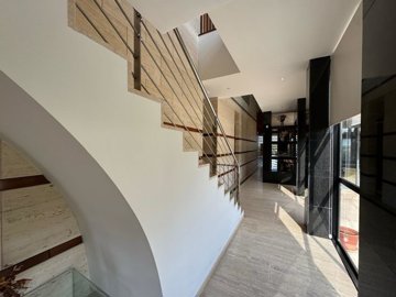 propertyimage1f0zvben5y20250407073613