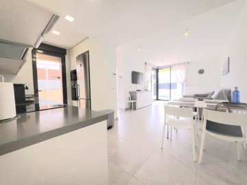 propertyimage1yxy7cgt9v20250601042048