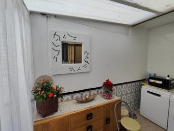 propertyimage1tvhxva6w320250531041603