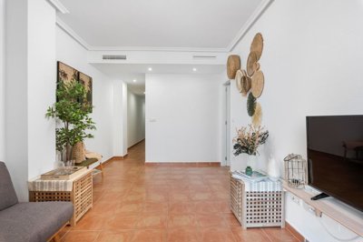 propertyimage1vrdeby4da20250602053622