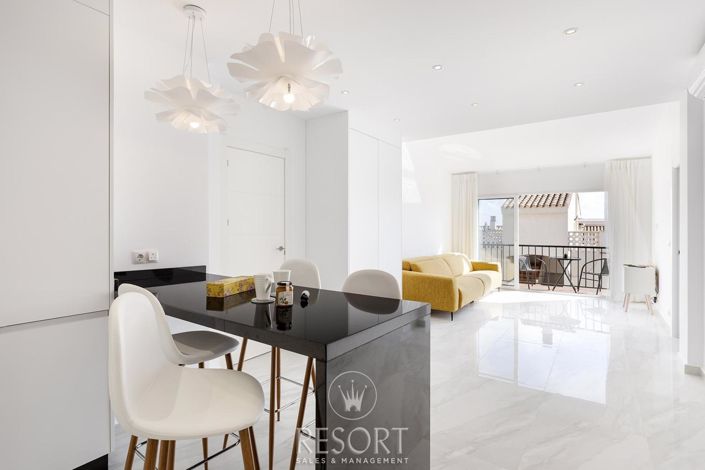 Image No.1-4 Bed Apartment for sale