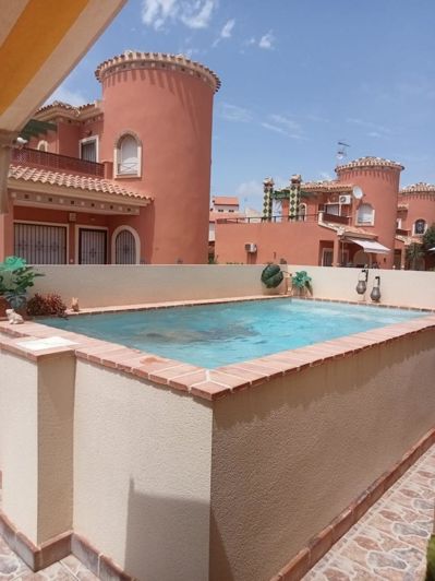 Image No.1-3 Bed Villa for sale
