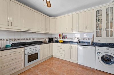 propertyimage1slbhjmxg720250604054619