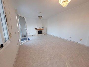 propertyimage1krakksnru20250604054636