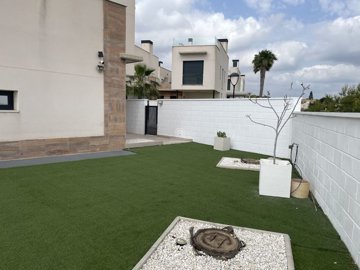propertyimage1hm6rkiugu20250604055636
