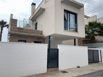 propertyimage1jkcnx4iam20250604055627