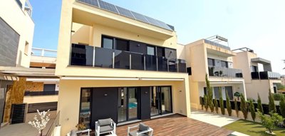 propertyimage1i9lflkgr420250605054255