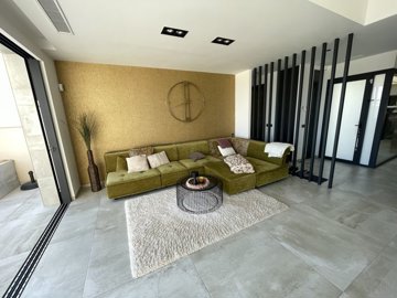 propertyimage1gbcroz3mw20250605054042