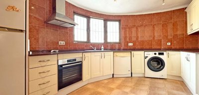 propertyimage1lmct4tu2w20250313061118