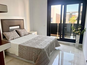 propertyimage1fzx1pskwl20250607055111