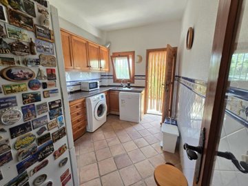 propertyimage1lxakclx3p20250611055048