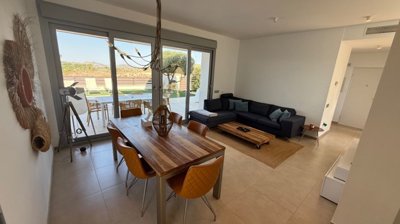 propertyimage1mmhqhq1fr20250612053719