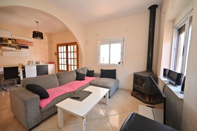 propertyimage1zy7zstk7t20250612053743