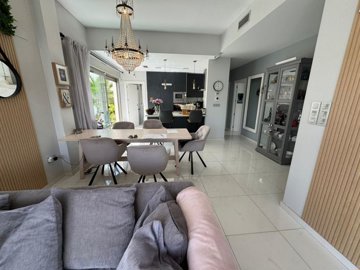 propertyimage1xao1z1eny20250612054631