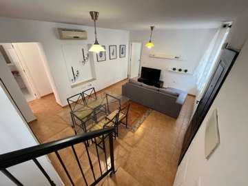propertyimage1jnzlcfor720250613041540