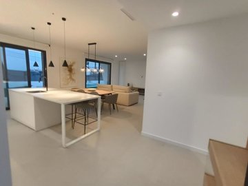 propertyimage10mh3yf9u720250612054316