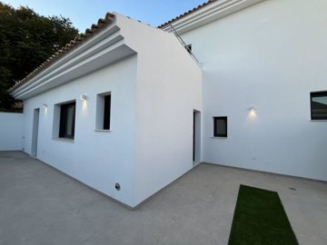 propertyimage1rzs2yphng20250612065330