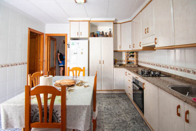 propertyimage1eqzou6uw420250611054614