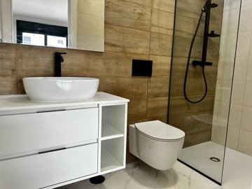 propertyimage1r8mfvfaqk20250617054130