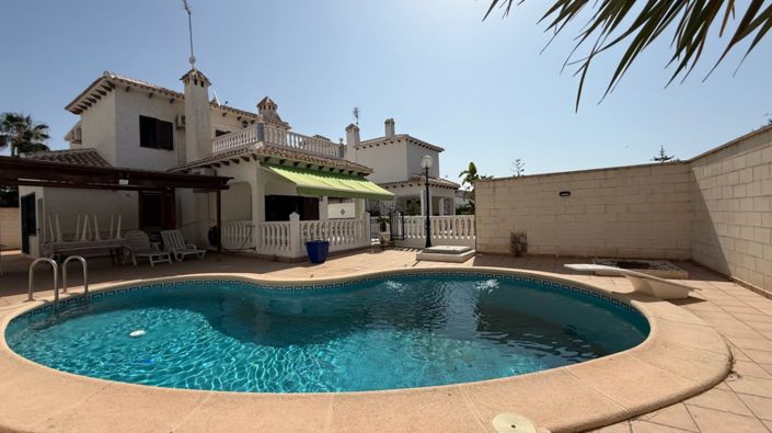Image No.1-Villa de 4 chambres à vendre à Orihuela